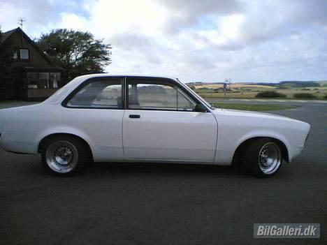 Opel kadett C billede 8