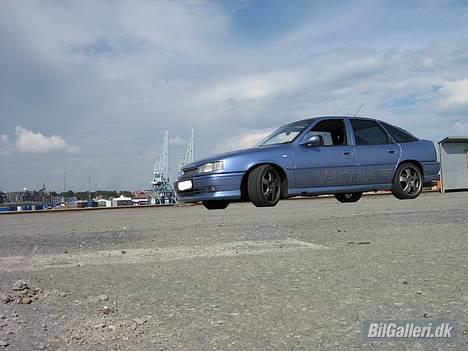 Opel ~Vectra~ 2.0i 16v - SOLGT billede 10