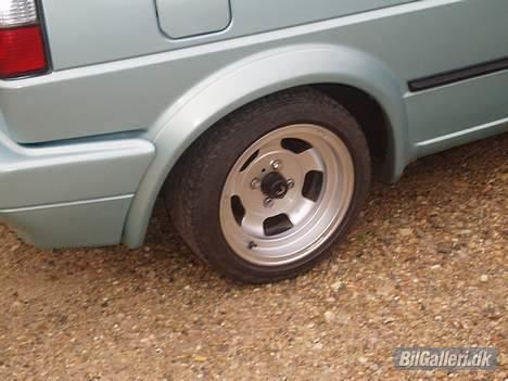 VW Golf 2,  Total skadet billede 3