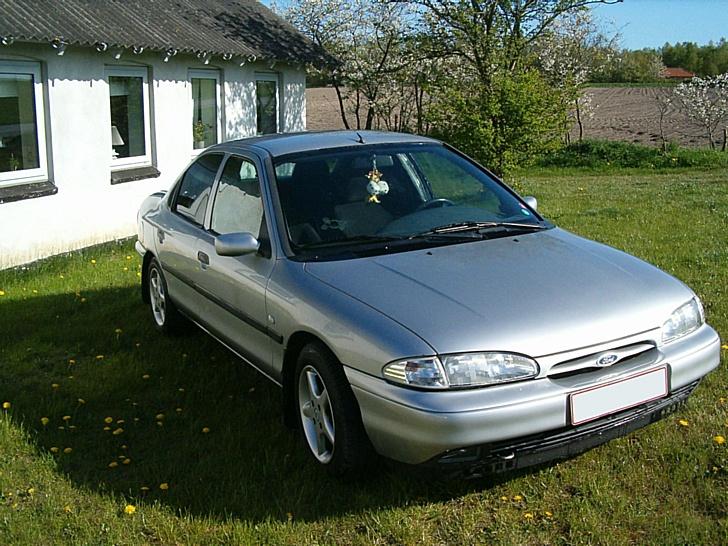Ford Mondeo 1,8 [solgt] billede 5