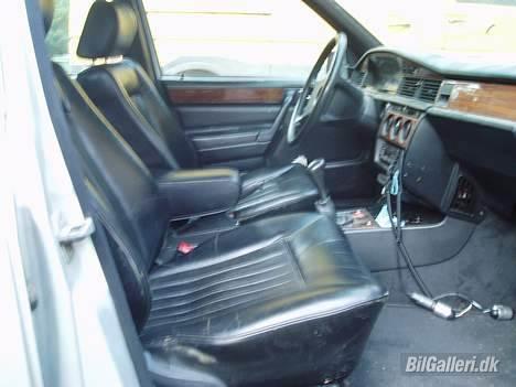 Mercedes Benz 190D billede 9