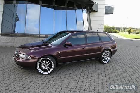 Audi A4 1.8T Quattro billede 1