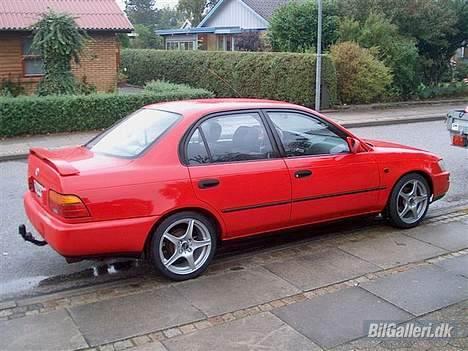 Toyota Corolla 1,6 XLI sedan billede 3