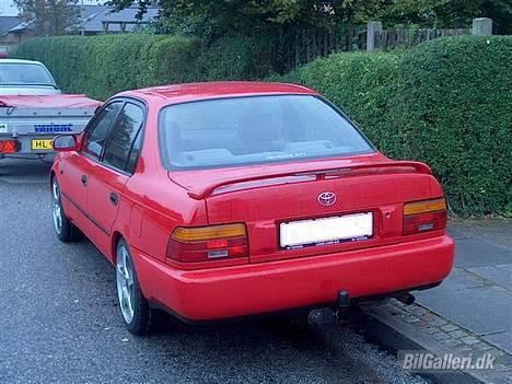Toyota Corolla 1,6 XLI sedan billede 4