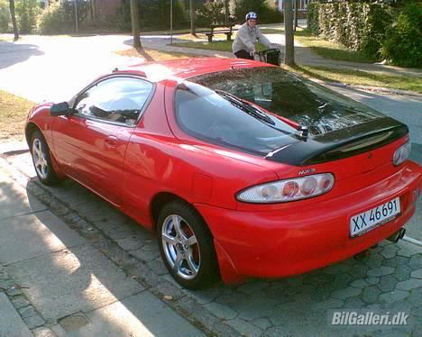 Mazda MX-3 billede 2