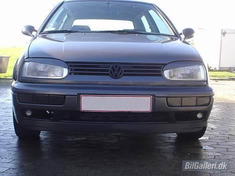 VW Golf 3 *SOLGT* - med dæksler og nye sideblink på.. :P billede 11