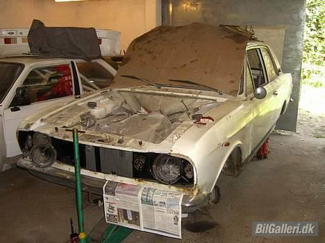 Ford Cortina MK2 Deluxe - Renovering påbegyndt billede 14