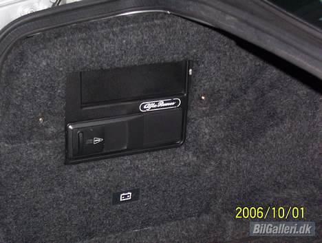 Alfa Romeo 166 V6 - 6 CD box billede 10