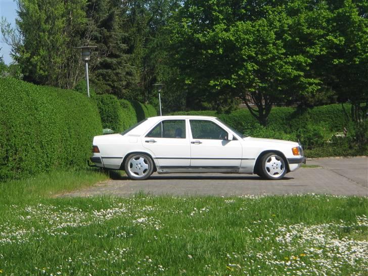 Mercedes Benz 190 e SOLGT!! billede 3