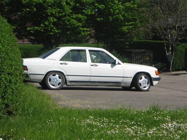 Mercedes Benz 190 e SOLGT!! billede 4