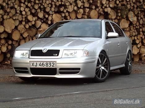 Skoda octavia 1,8t Solgt - Det er så skønheden billede 1