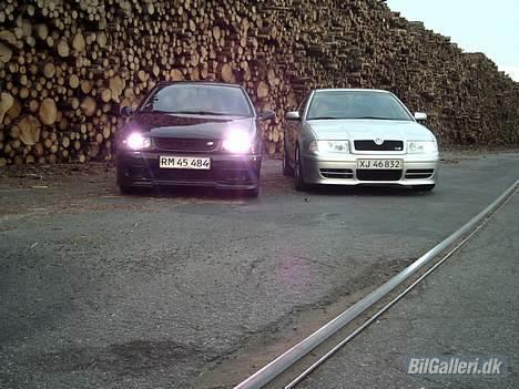 Skoda octavia 1,8t Solgt - 12000K VS. 8000K... Lige cool! billede 2