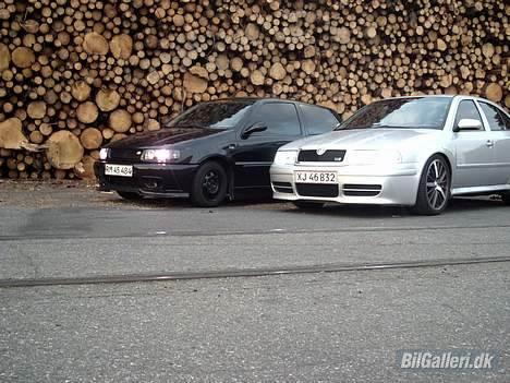 Skoda octavia 1,8t Solgt - Jaaaa. Den ene er sort og den anden er sølv!!! Begge meget cool billede 13