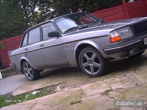 Volvo 240 GLT billede 1