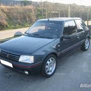 Peugeot 205 GTI