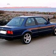 BMW 320i E30  [ Solgt ]
