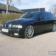 BMW 318 i touring