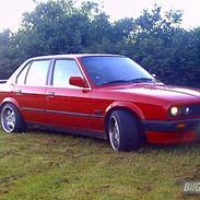 BMW 324TD