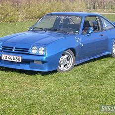 Opel manta 400 replica
