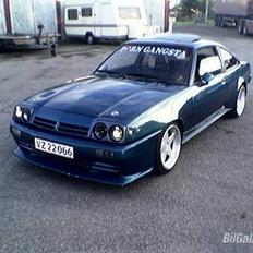 Opel Manta B 3,0 *SOLGT*