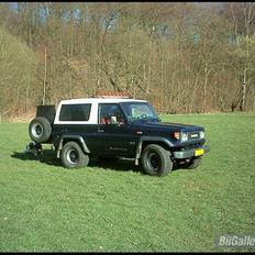 Toyota Landcruiser bj73