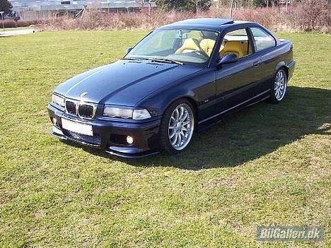 BMW 320i - E36 coupe (SOLGT) billede 6