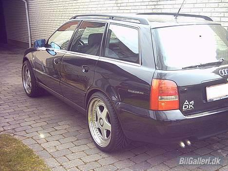 Audi A4 2,5 V6 TDI QUATTRO billede 1