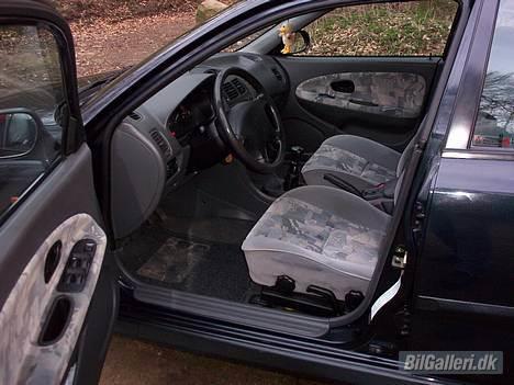 Mitsubishi Carisma GLS -Solgt billede 3