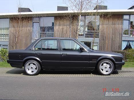 BMW 320i e30 SOLGT billede 4