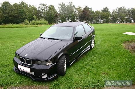 BMW E36 316i Compact>>SOLGT<< - Nye billeder fra 18/09/04 billede 2