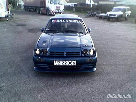 Opel Manta B 3,0 *SOLGT* billede 8