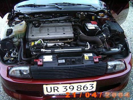 Fiat coupe - har endnu ikke fået pudset motorrummet! billede 7