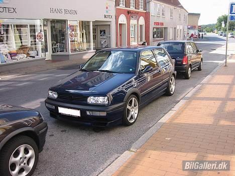 VW Golf III - Med de gamle fælge... billede 1