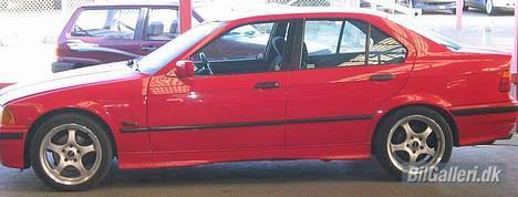 BMW 320 I - sådan så den ud da jeg købte den... billede 3