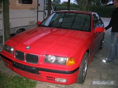BMW 320 I billede 7