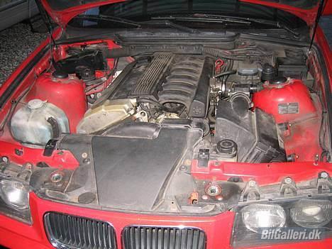 BMW 320 I - Rækkesekser billede 8