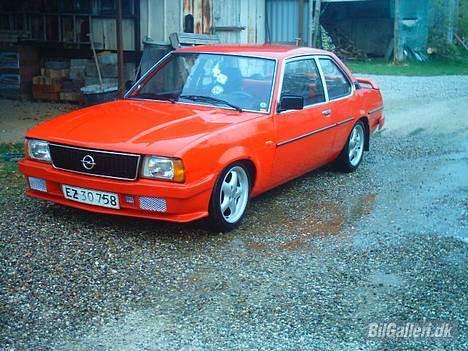Opel Ascona B billede 6