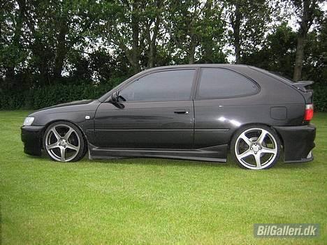 Toyota Corolla 1,6 Sport "SOLGT" billede 4