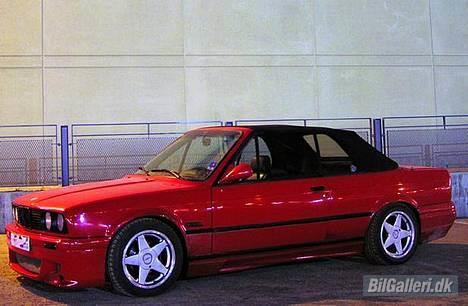 BMW 327i Cab billede 2