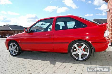Ford Escort Sport - Hjemme i stalden billede 7