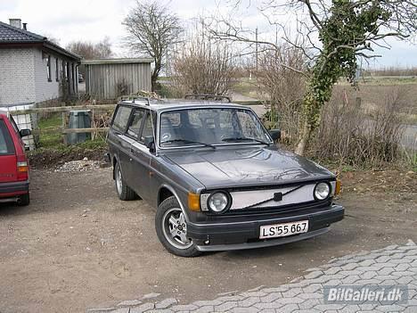 Volvo 145 billede 1