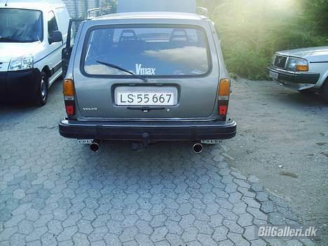 Volvo 145 - Og dobbelt udstødning har den også lige fået på.  billede 9