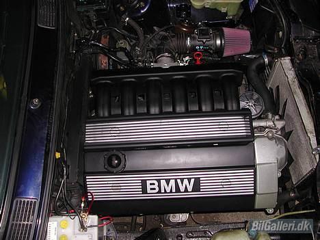 BMW 320i 24v Vanos SOLGT - Ny Motor :) billede 7