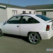 Opel Kadett E Skrottet..