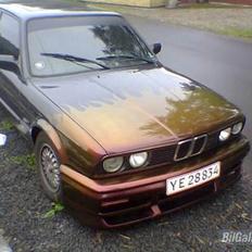 BMW 320i 2,0 2d. SOLGT
