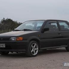 Nissan sunny gti