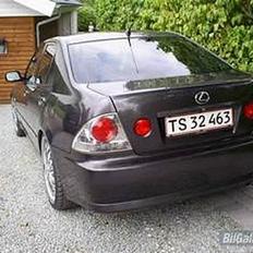 Lexus IS200 Sport  20" (Solgt)