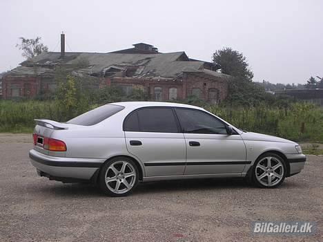 Toyota Carina E 2,0 GLI billede 2