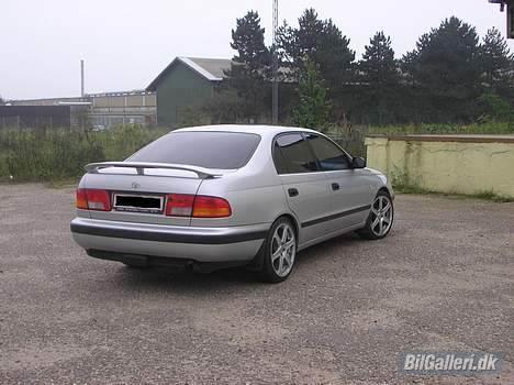 Toyota Carina E 2,0 GLI billede 4