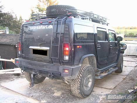 Amerikaner Hummer H2 - Lige et godt billed af den hvor man rigtig kan se hvor beskidt den er (Ups) billede 7